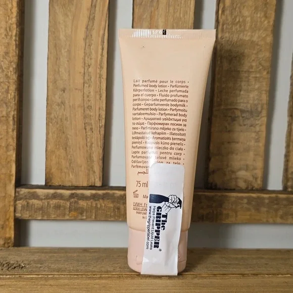 Givenchy Irresistible Lotion 75ml - Picture 2 of 2